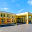 La Casa Inn & Suites-Middleboro
