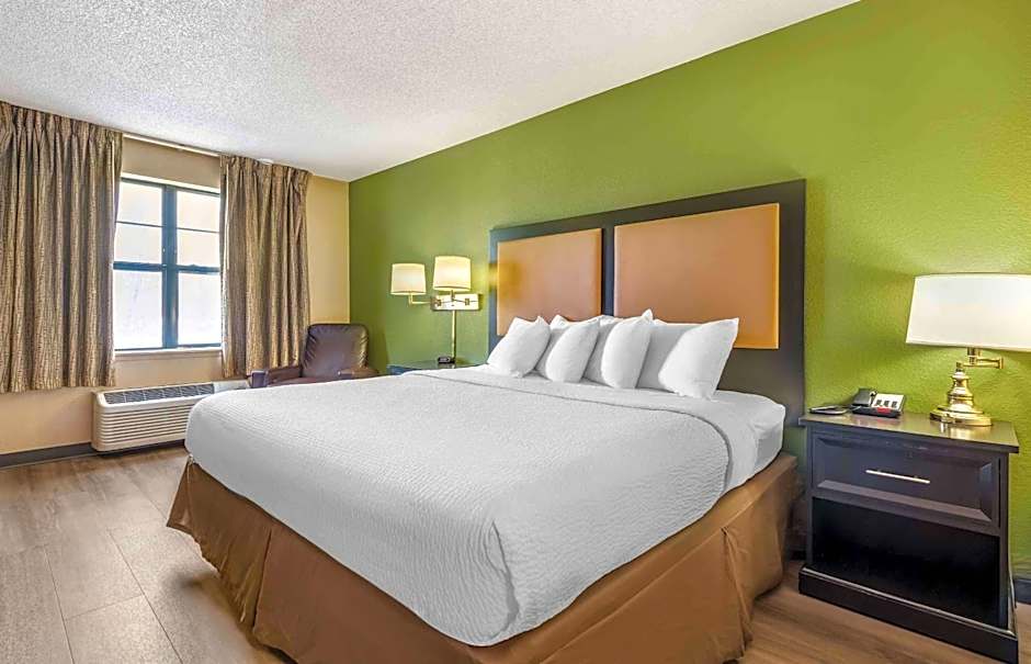 Extended Stay America Suites - Minneapolis - Maple Grove