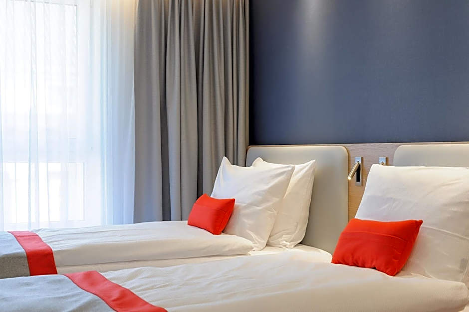 Holiday Inn Express Berlin - Alexanderplatz By IHG