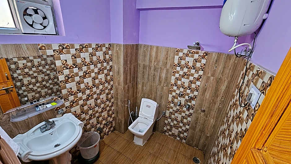 Hotel Twilight Banikhet Dalhousie