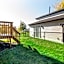 Modern Nordic Escape, 3BR Near WEM & DT, AirCon & Fireplace, Wifi, Sleeps 6!
