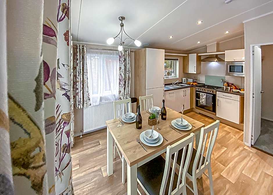 Ogwen Bank Caravan And Lodge Park