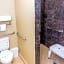 Days Inn & Suites by Wyndham Artesia