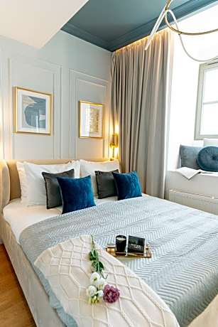 City Room with Park View