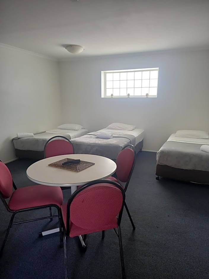 Centrepoint Motor Inn