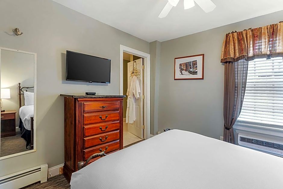 Essex Street Inn & Suites, Ascend Hotel Collection