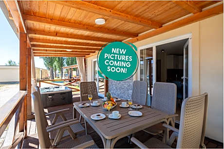 Mobile home Family 6+2 (C) with Whirlpool