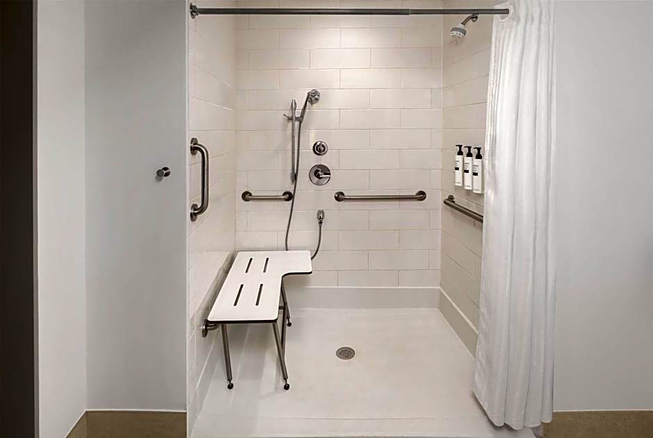 Hilton Garden Inn Topeka