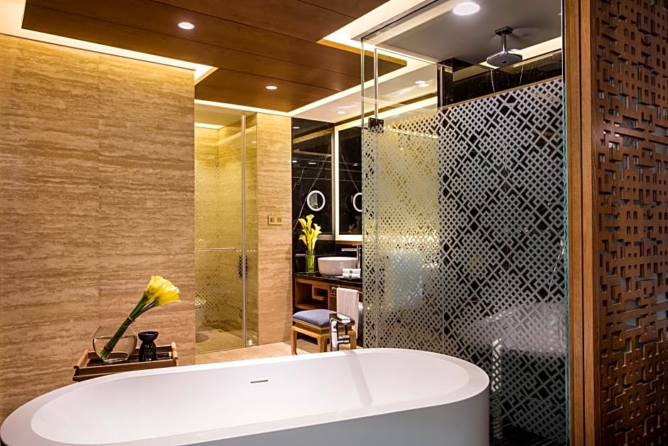 Banyan Tree Jiuzhaigou