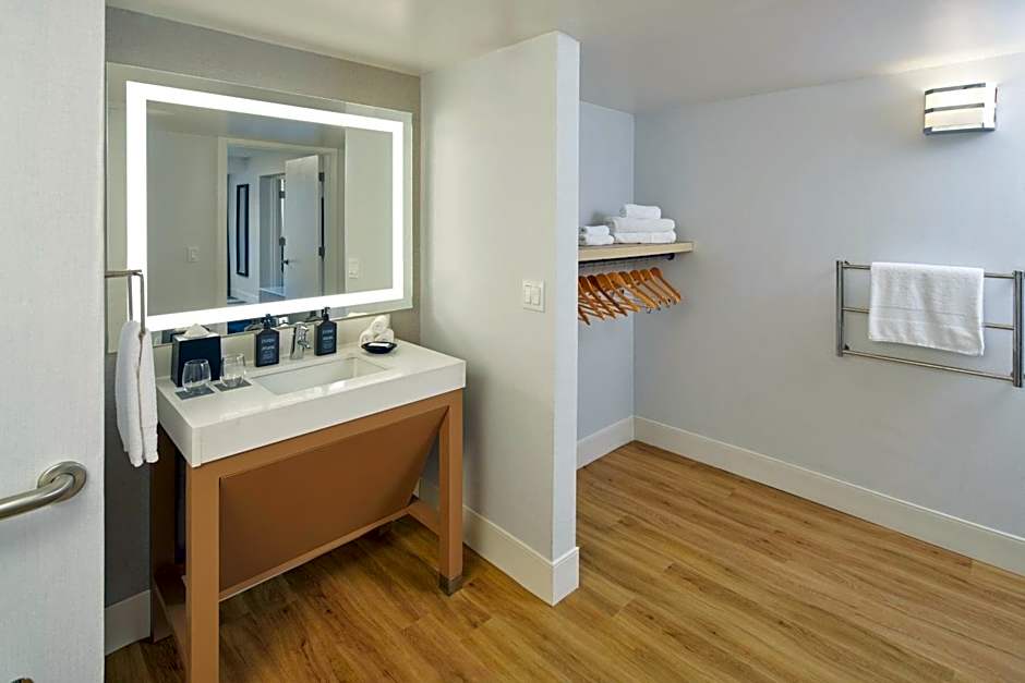 Sheraton Pittsburgh Hotel At Station Square