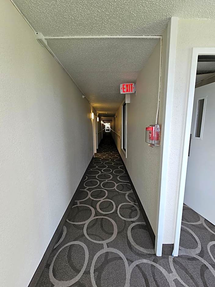 Germaine Inn South Portland