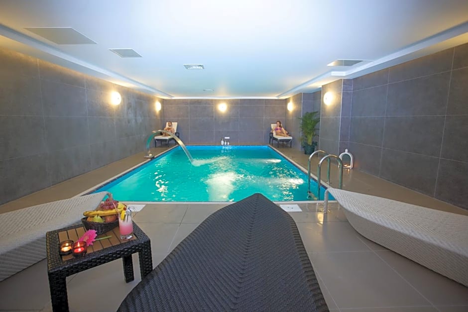 The Time Hotel Old City