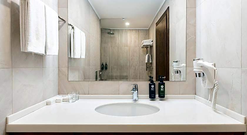Ramada Hotel & Suites by Wyndham Yerevan