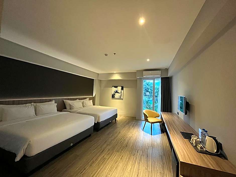 Rogers Hotel Manado