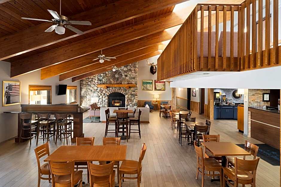 AmericInn by Wyndham Tofte Near Lake Superior