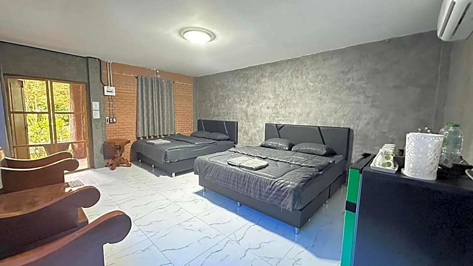 บ้านภทรพรรณ ขุนยวม แม่ฮ่องสอน PATARAPHAN HOUSE, Khunyuam, Maehongson, Thailand