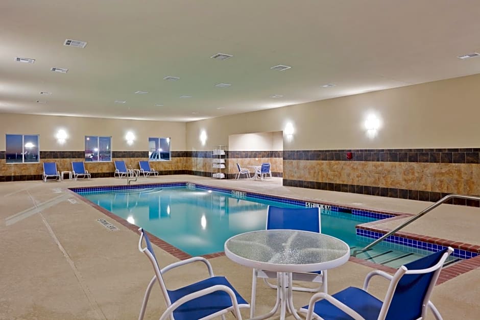 Holiday Inn Express Hotel & Suites Dumas