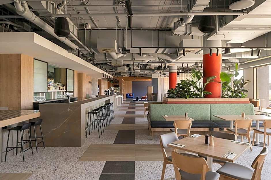 Courtyard by Marriott Perth, Murdoch