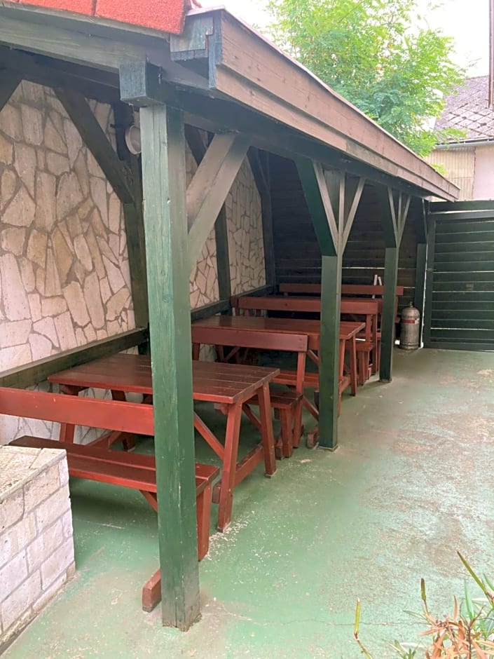 Bor-Bazilika-Vendégház