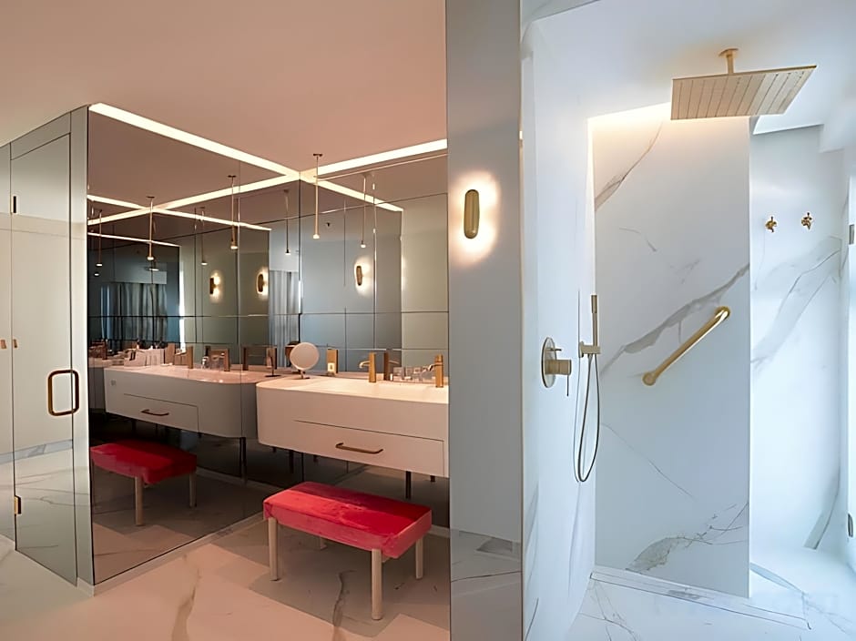 45 Times Barcelona Hotel