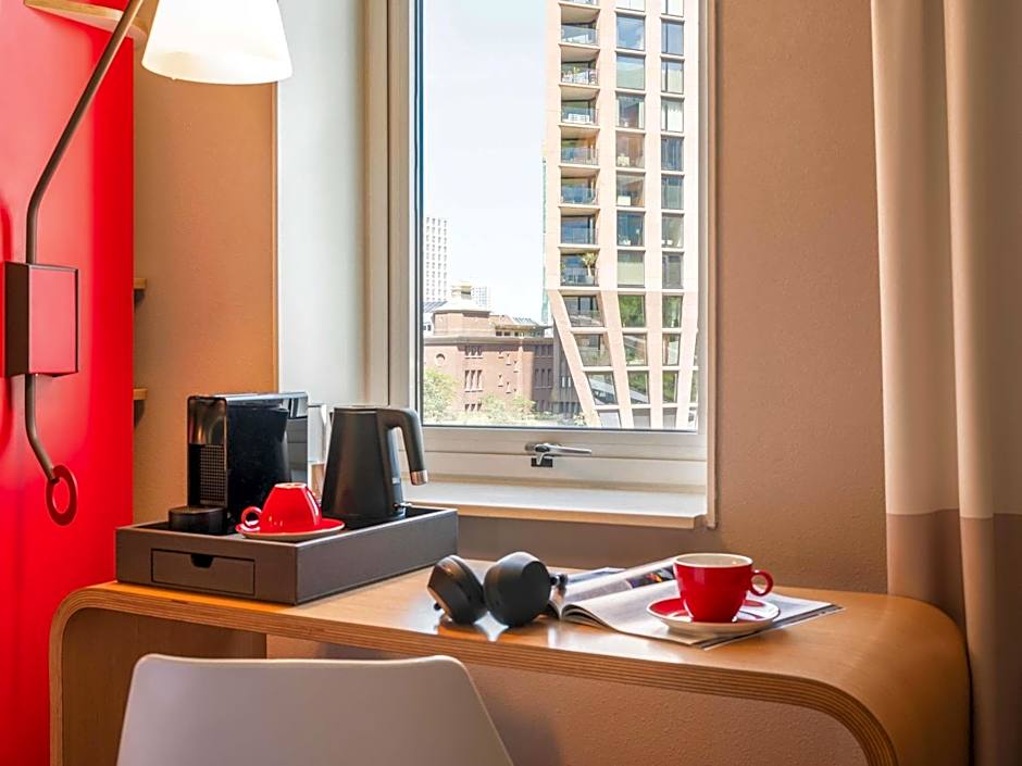 Ibis Rotterdam City Centre