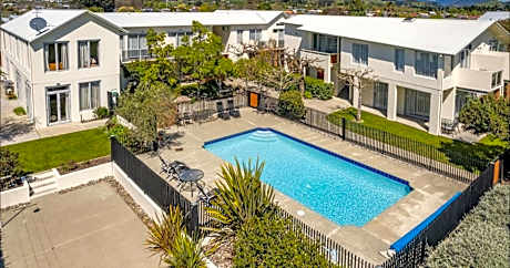 Parkside Motel