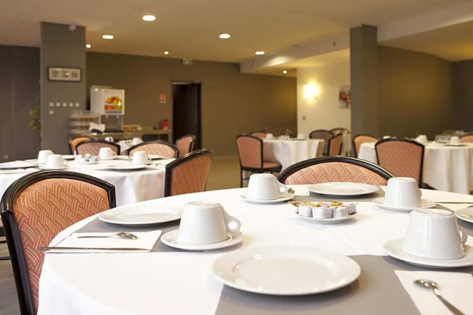 Villa Mariale by Popinns