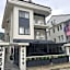 Ozgur City Residence