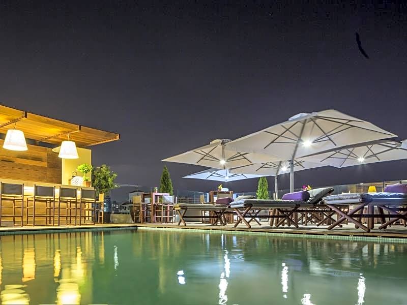 O Monot Luxury Boutique Hotel