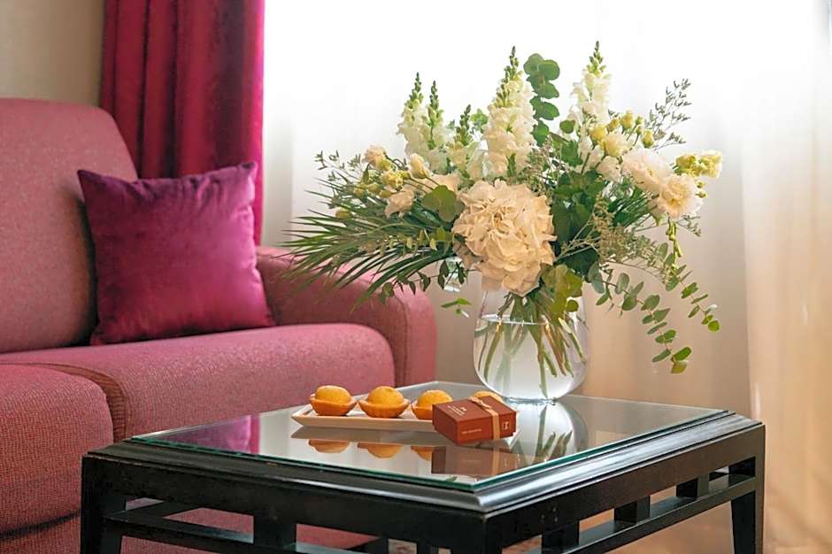 Warwick Paris (Former Warwick Champs-Elysees)