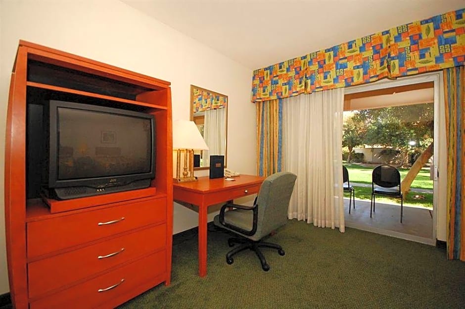 Windemere Hotel & Conference Center