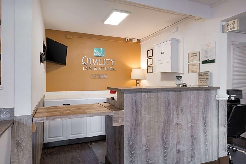 Quality Inn & Suites