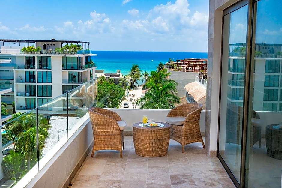 The Reef 28 - Adults Only - All Suites - Optional Gourmet All Inclusive