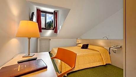 Economy Double or Twin Room