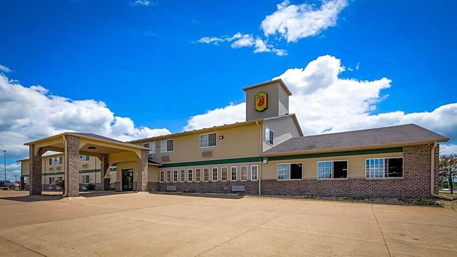 Super 8 by Wyndham Neillsville WI