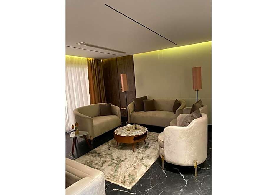 فيلا رائعة في أفخم كومباوندات الشيخ زايد