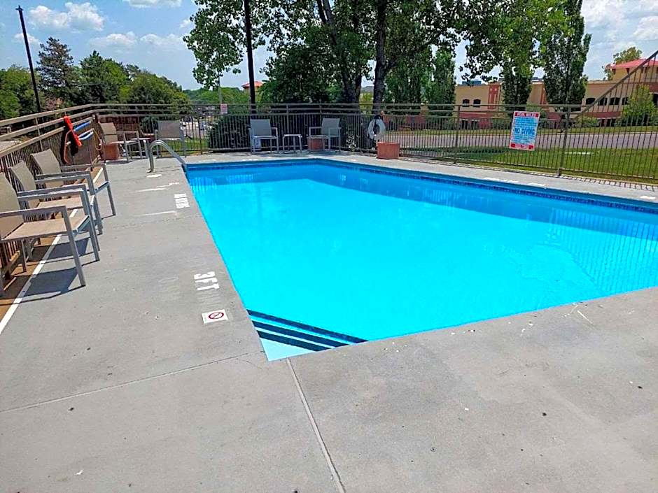Sonesta Essential Hotels Overland Park
