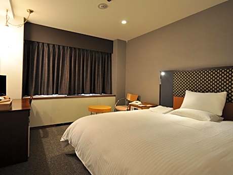 Single Room - Smoking