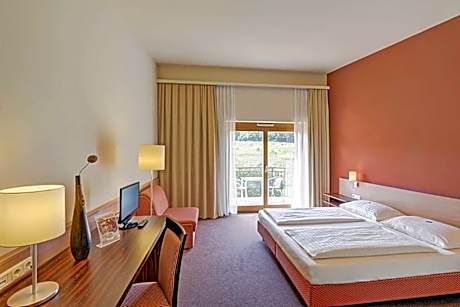 Triple Room with Balcony in the Annex