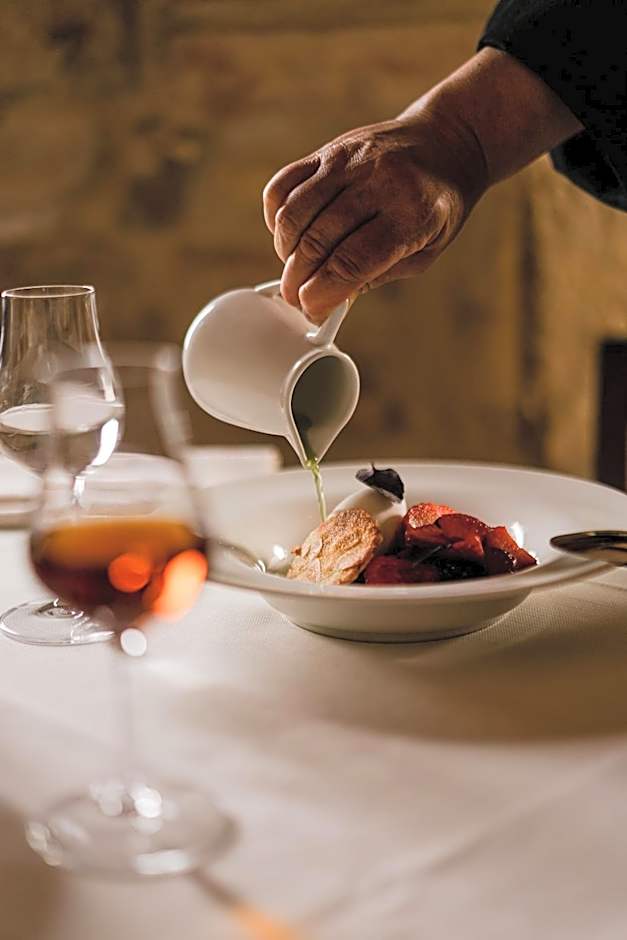 Aethos Hotel Saragano