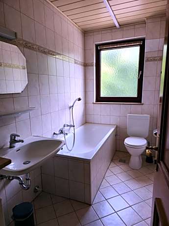 Single Room with Private External Bathroom