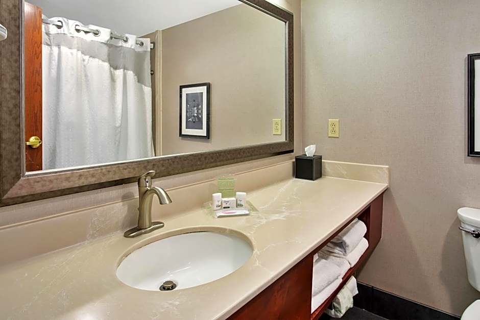 Holiday Inn University Plaza-Bowling Green By IHG