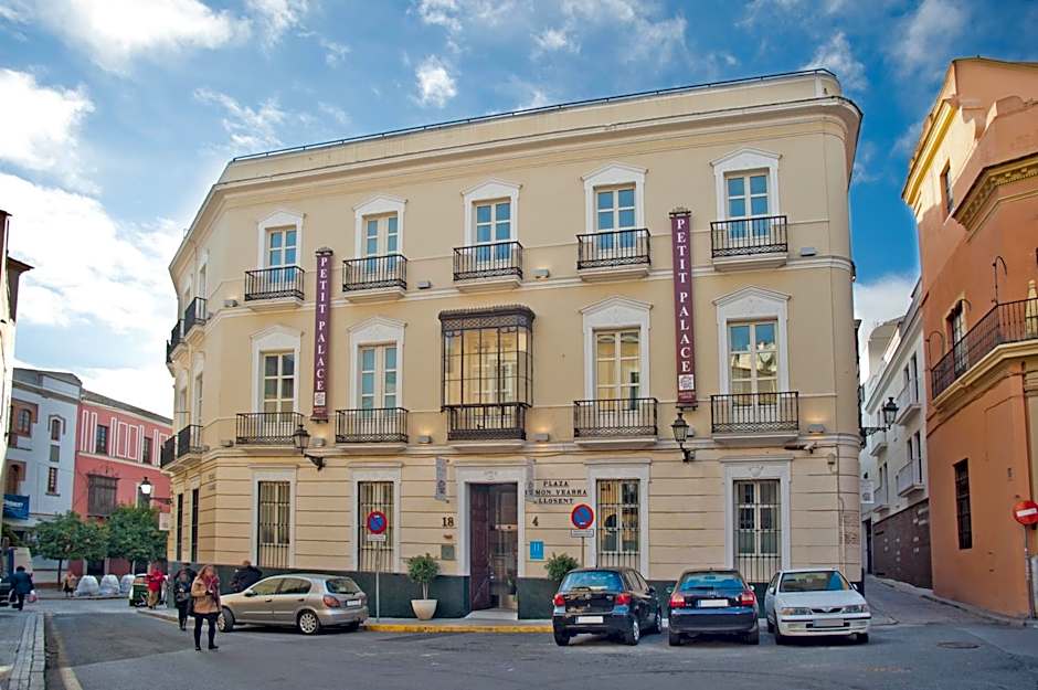 Petit Palace Santa Cruz