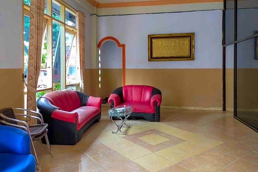 Capital O 91650 Hotel Pratama