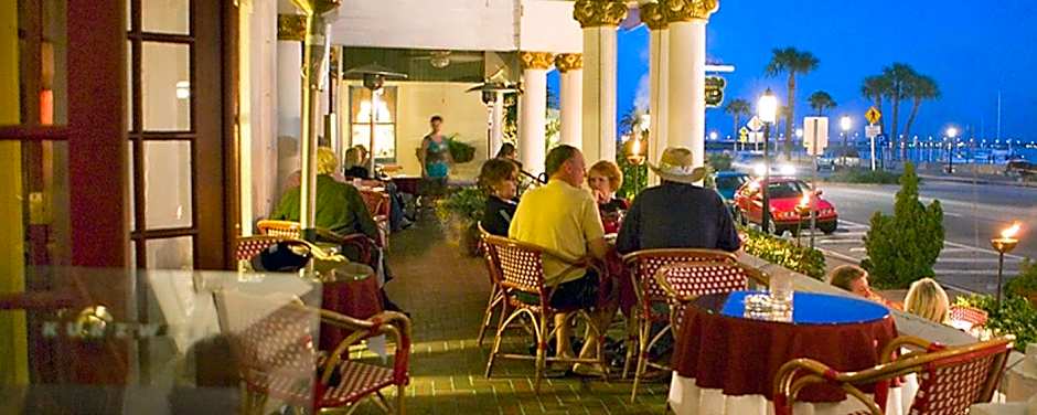 Casablanca Inn on the Bay