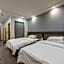 Baoyi Business Hotel