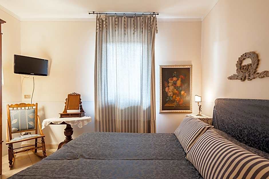 Francesco Redi Camere