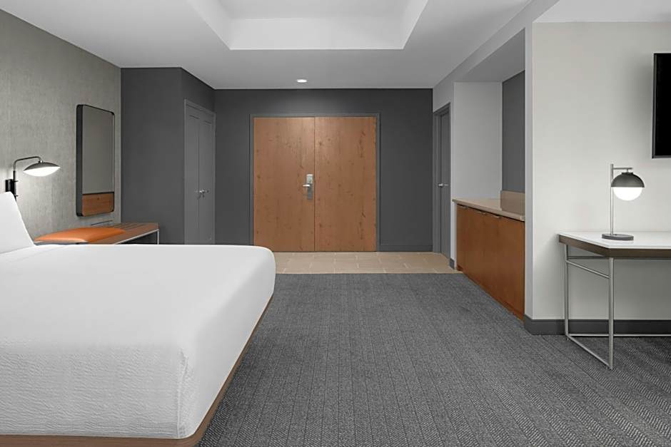 Courtyard by Marriott San Jose Airport