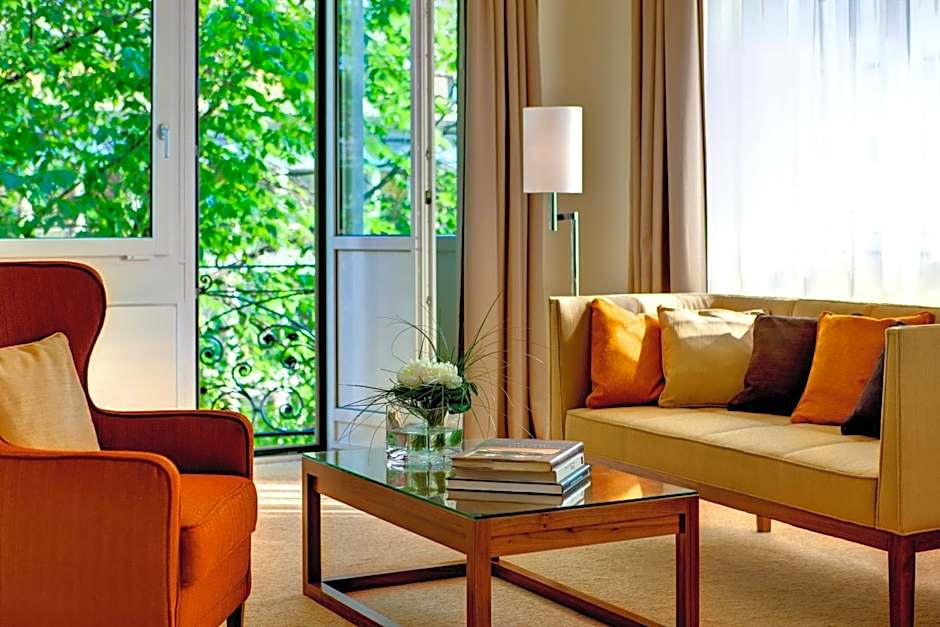 Renaissance by Marriott Lucerne Hotel