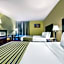 Econo Lodge Inn & Suites Triadelphia - Wheeling